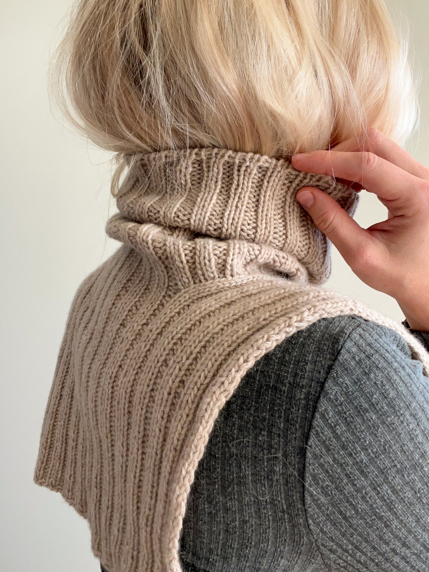 Autumn Neck (norsk)