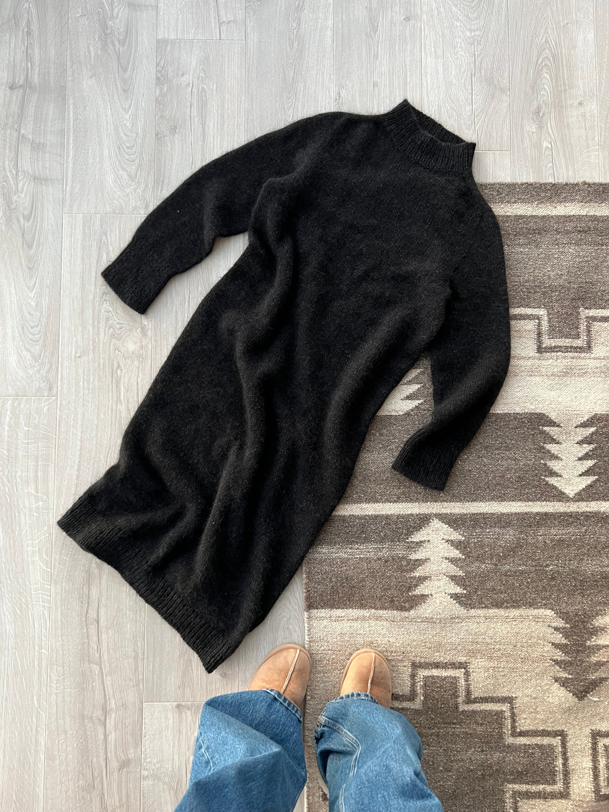 Nola Sweater/Dress (english) Secondknit Nola Sweater/Dress (english) Secondknit