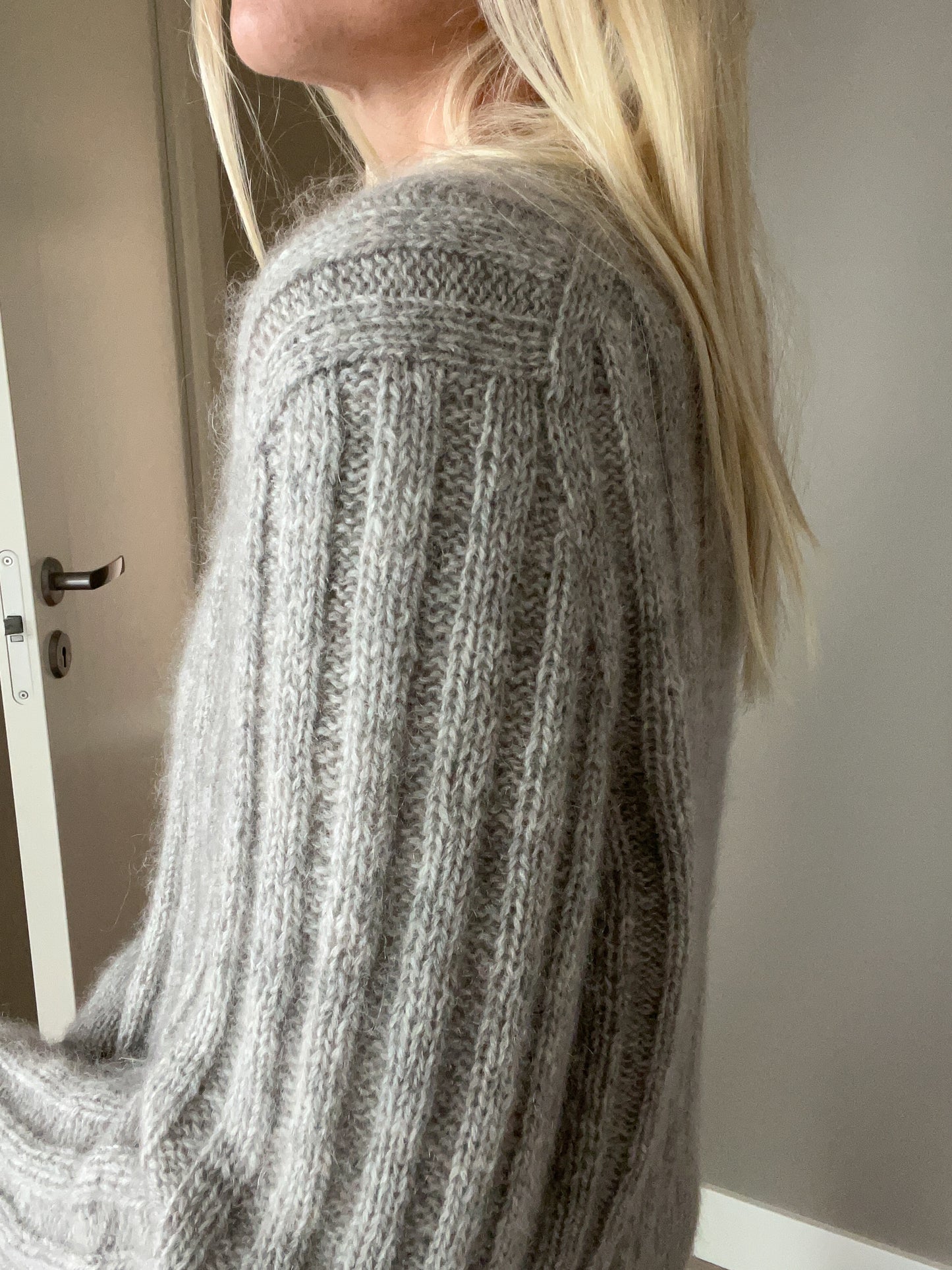 Oda Cardigan (svenska)