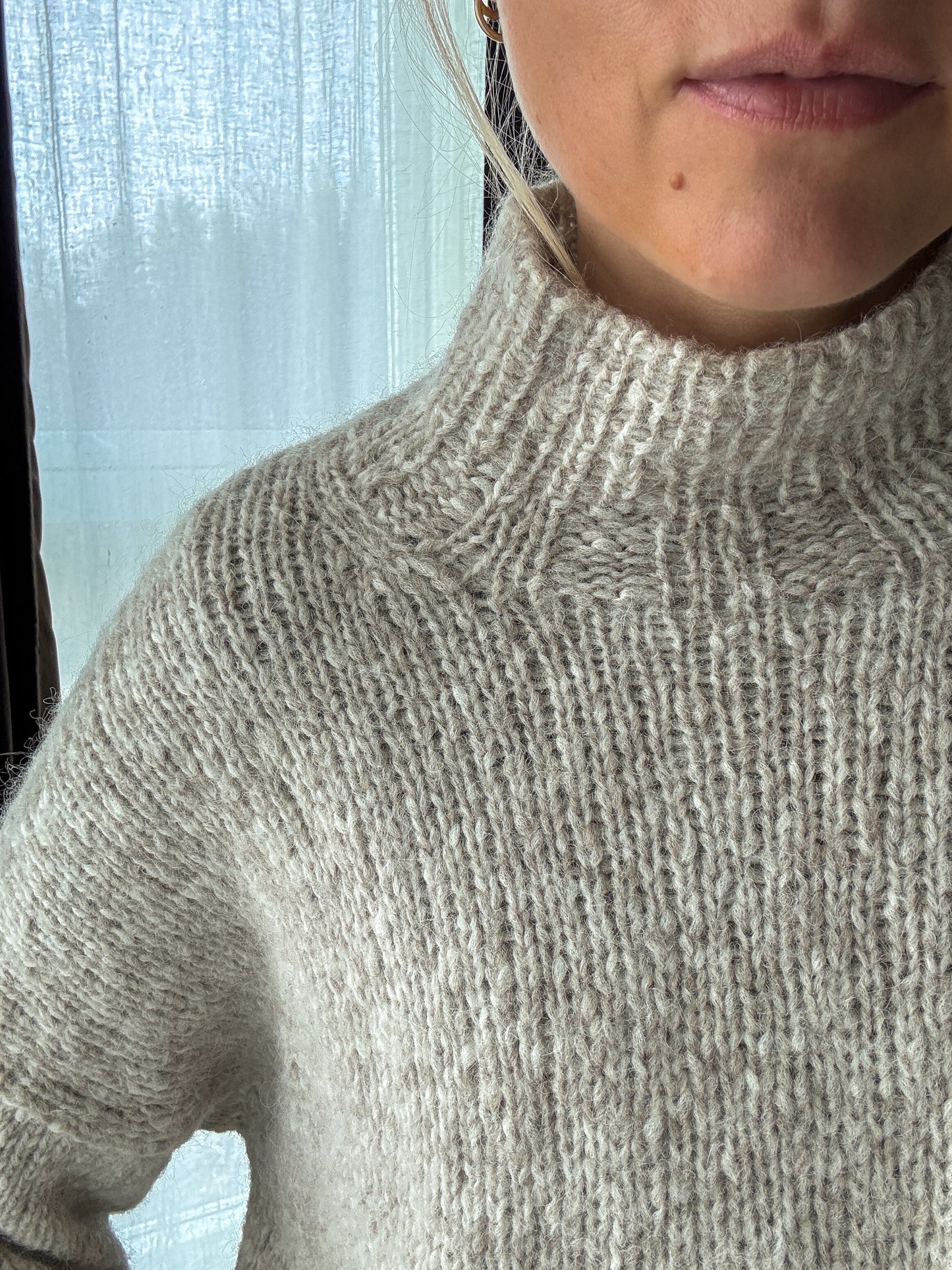 Almondy Sweater (dansk)