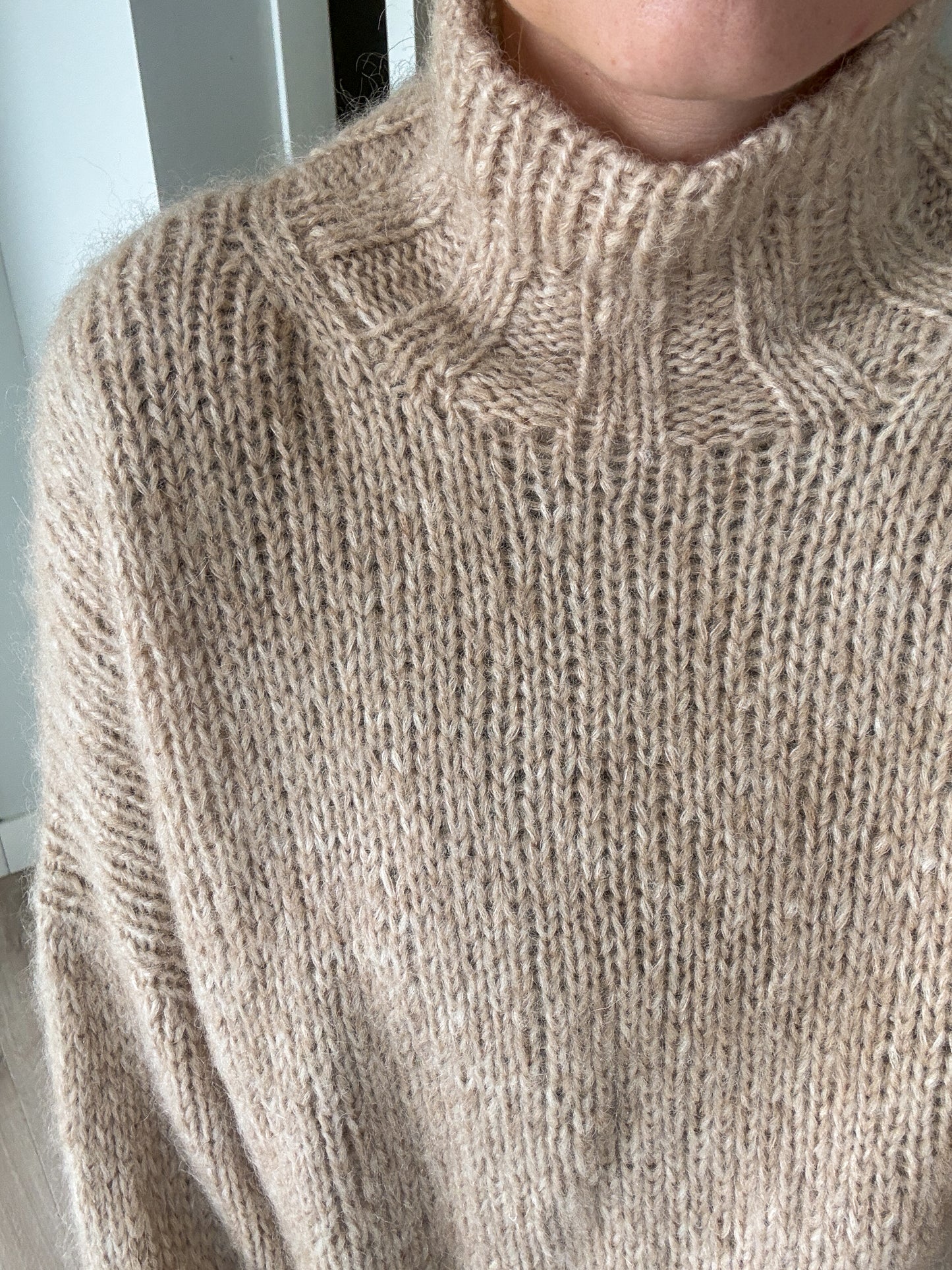 Almondy Sweater (norsk)
